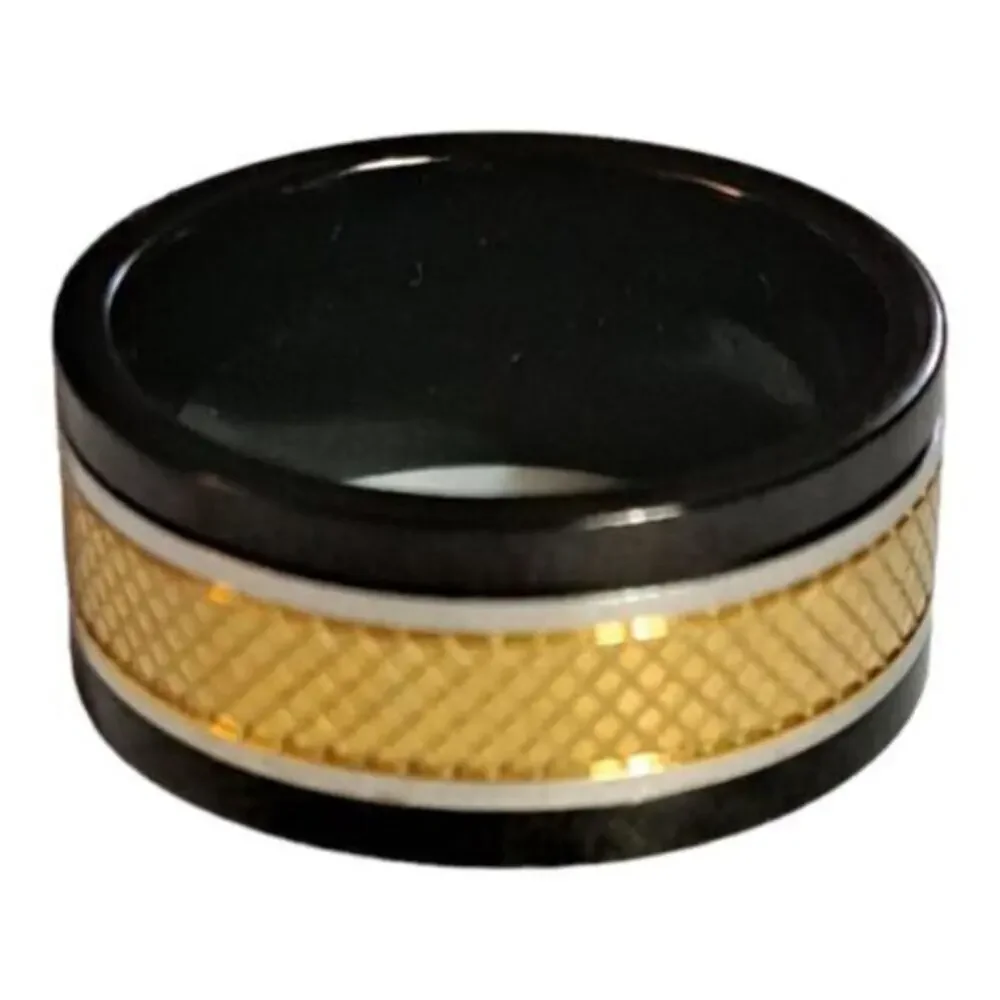 New 3 toned stainless steel ring size 9‎